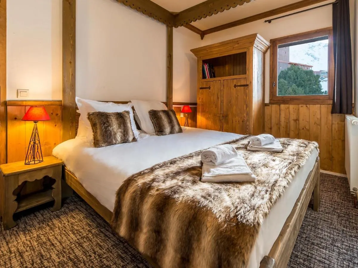 Rustic Apartment With A Fireplace And Wi-Fi In Arc 2000 Les Arcs  Les Arcs (Savoie)
