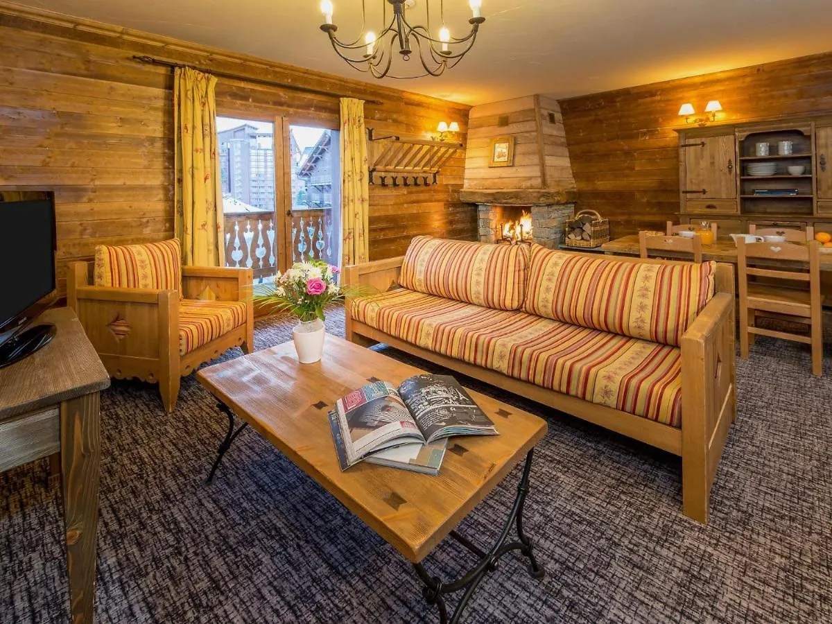 Rustic Apartment With A Fireplace And Wi-Fi In Arc 2000 Les Arcs